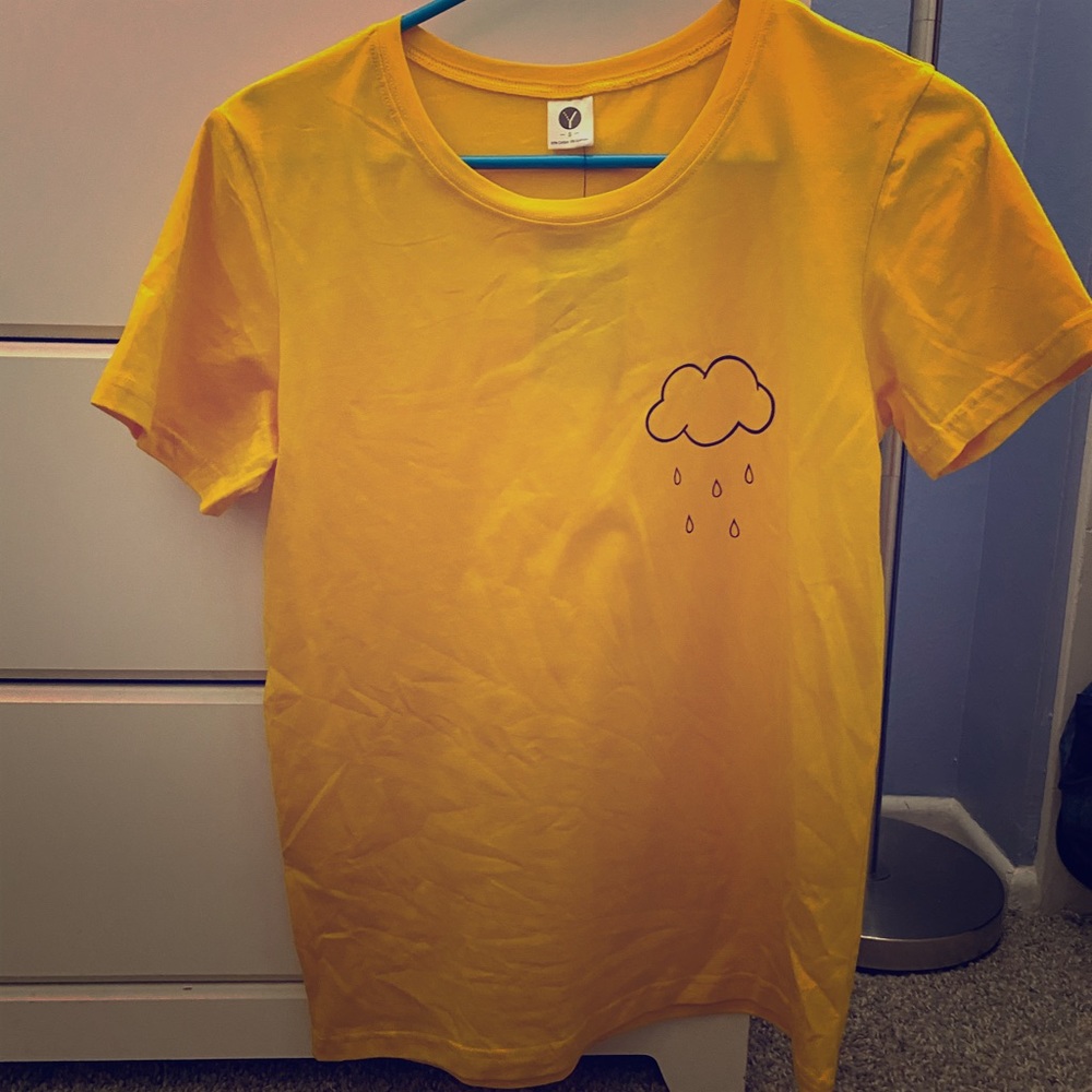 Yellow rain cloud ⛅️ happy daze T-shirt